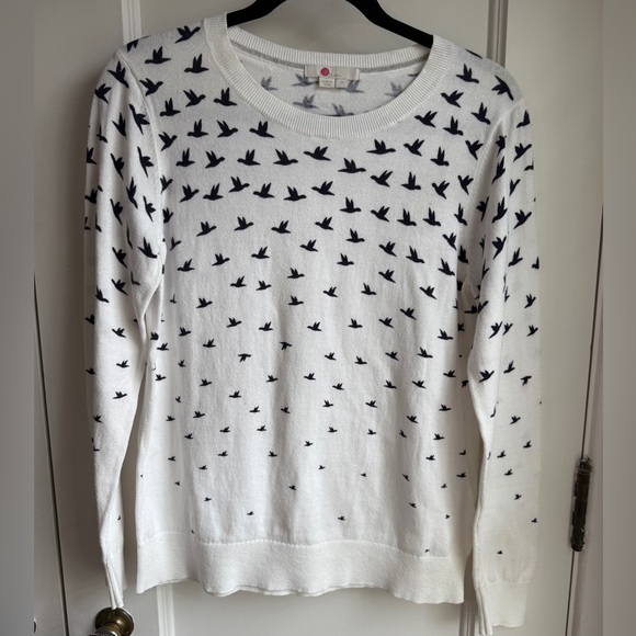 Boden, 100% Cotton Crew Neck Sweater, White with Navy Bird sweater, Medium - Picture 3 of 11